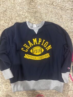 Champion Navy Football Gameday Sweatshirt with Yellow and Gray  Sz XL